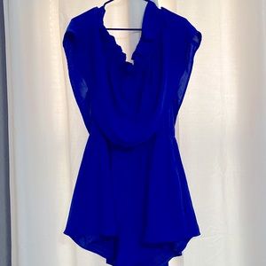 Bright blue. Size 2XL (18/20)